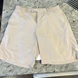 Peter Millar khaki golf shorts size 32